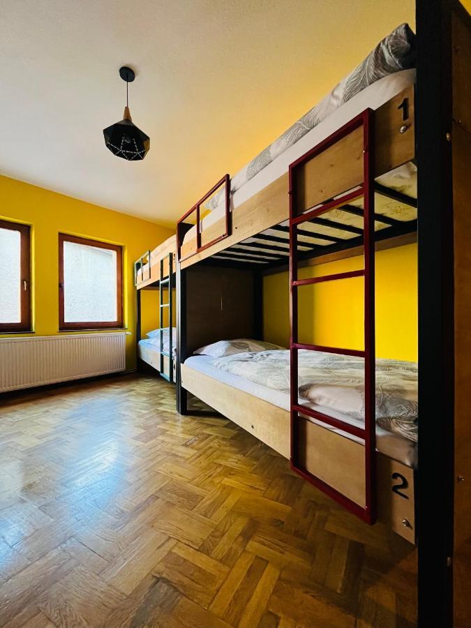 Hostel Prishtina Backpackers プリシュティナ エクステリア 写真